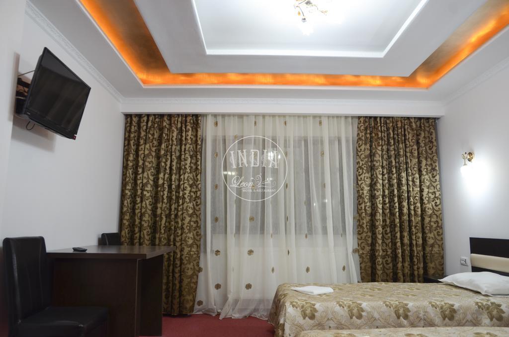 Motel - Restaurant Leon Бакэу Номер фото